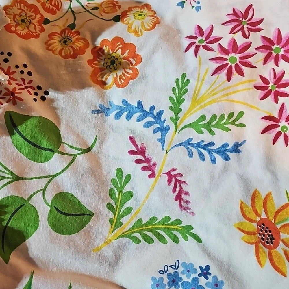 Potterybarn Garden Cotton Table Throw